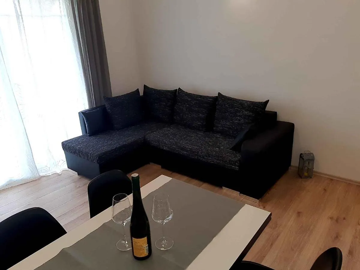 Apartment In Supetarska Draga 35929