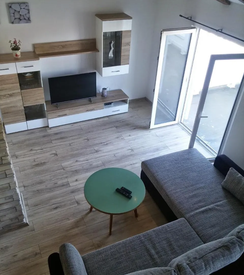 Apartment In Supetarska Draga 35929